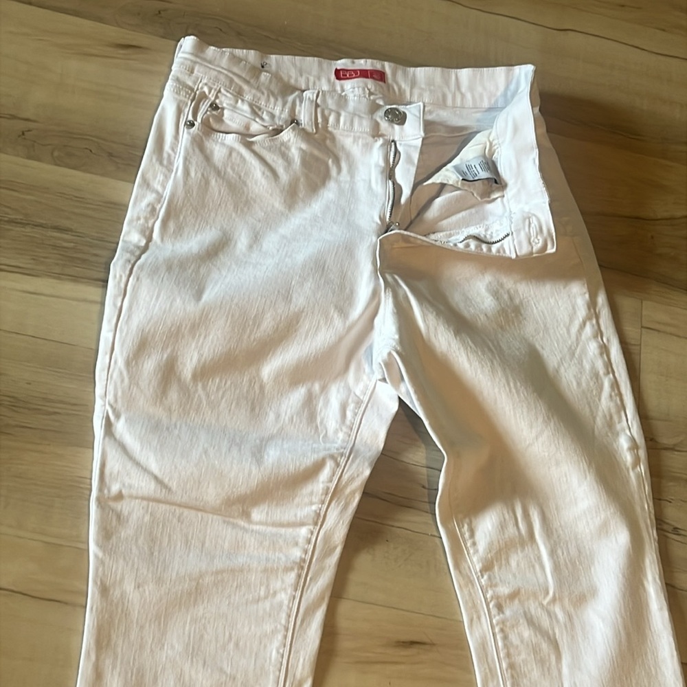 Women's White Straight Leg Pants - Picture 5 of 5